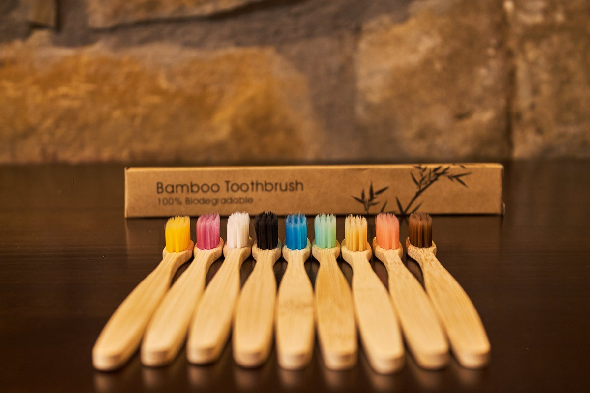 cepillo de dientes de bambú