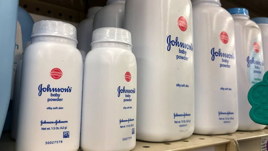 Polvos de talco Baby Powder de la marca Johnson & Johnson