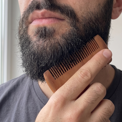 Peine de barba de madera de peral
